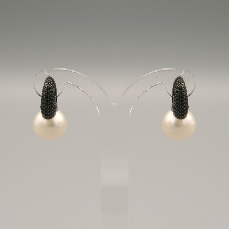 Orecchini Perla con pietre pav&eacute;